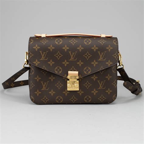 lv metis monogram original|pochette metis monogram canvas.